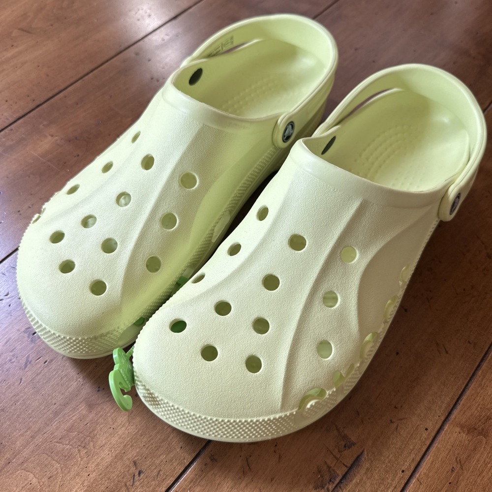 CROCS Baya Unisex Slip On Clogs Lime Zest US Men's 8 Women's 10
